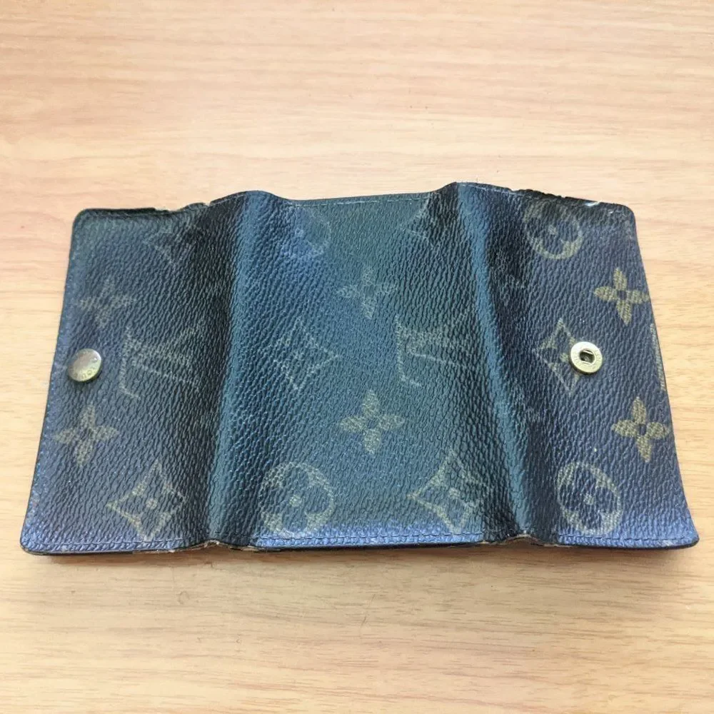 Louis Vuitton Monogram Key Holder/Wallet #706💥PRICE DROP💥